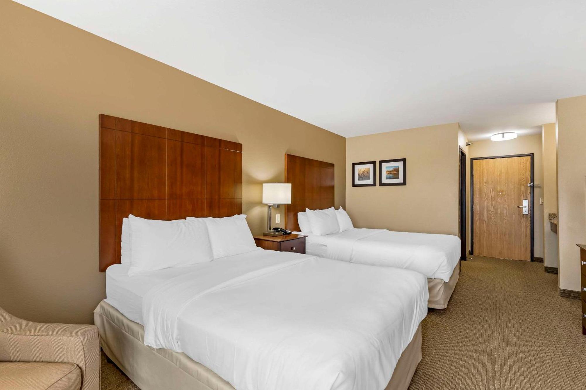Comfort Inn & Suites East Moline Exterior foto