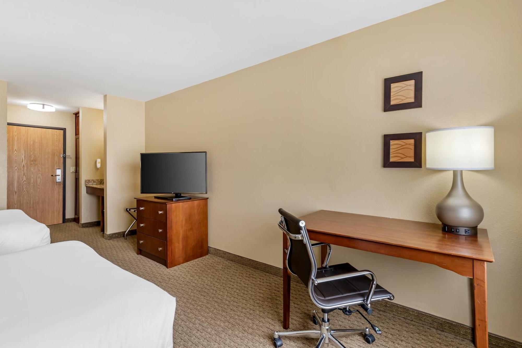 Comfort Inn & Suites East Moline Exterior foto
